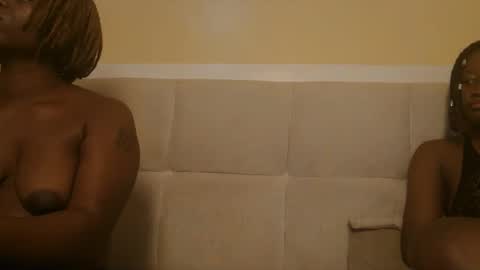 Snapshot of sexymia56 chatting on 18, 9, 2025 Miss mia online show from 18, 9, 2025