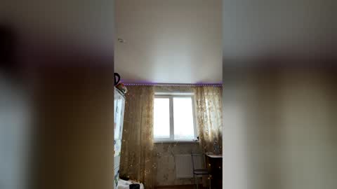 Sexy Mommy online show from 17, 4, 2026