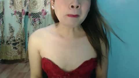sexypetiteraine online show from 19, 1, 2026
