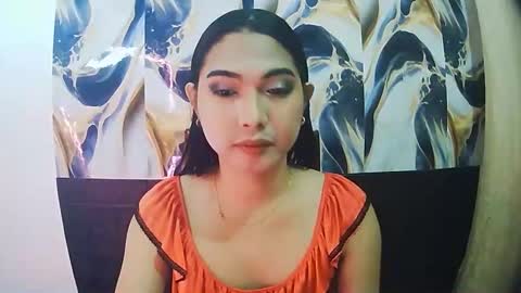 sexypetiteraine online show from 29, 4, 2026
