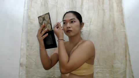 sexypetiteraine online show from 13, 7, 2026