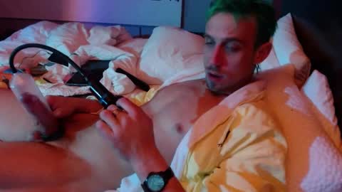 Snapshot of sexypossum chatting on 14, 2, 2025 Possum online show from 14, 2, 2025