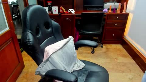 R A C H E L online show from 1, 11, 2025