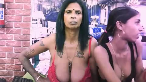 sexyva4u2luv online show from 11, 11, 2025