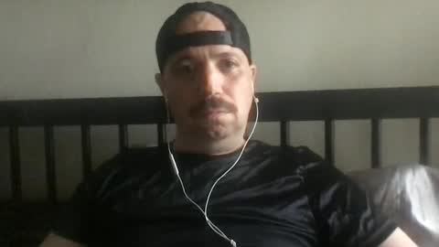Snapshot of sfgiants1982 chatting on 2, 10, 2025 sfgiants1982 online show from 2, 10, 2025