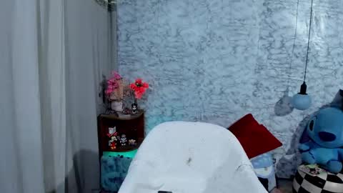 Snapshot of shaden_1 chatting on 10, 10, 2025 Liz online show from 10, 10, 2025