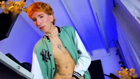 Snapshot of shadow_claw chatting on 14, 11, 2025 shadow claw online show from 14, 11, 2025