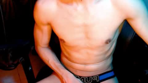 shadowfriend30 online show from 4, 3, 2025