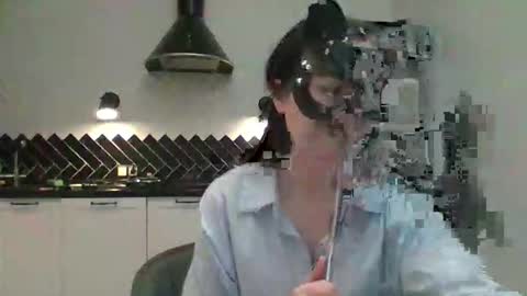 Snapshot of shakkethiass chatting on 22, 11, 2025 TwerkingBitchh online show from 22, 11, 2025