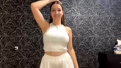 Snapshot of shalonjoosten chatting on 23, 9, 2025 Iris online show from 23, 9, 2025