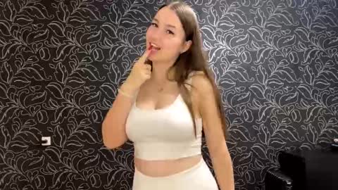 Snapshot of shalonjoosten chatting on 16, 10, 2025 Iris online show from 16, 10, 2025
