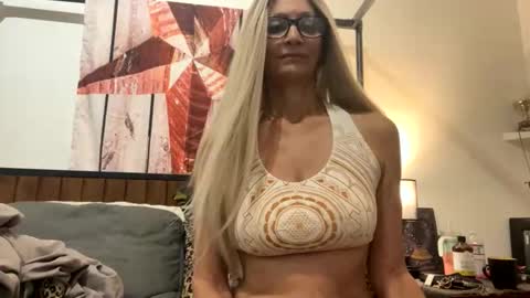 Shaman Woman online show from 7, 11, 2025