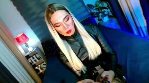 MISS SHANE online show from 9, 10, 2025