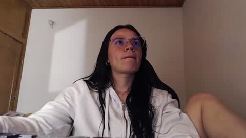 Snapshot of shanel_lozano chatting on 14, 6, 2026 shanel_lozano online show from 14, 6, 2026