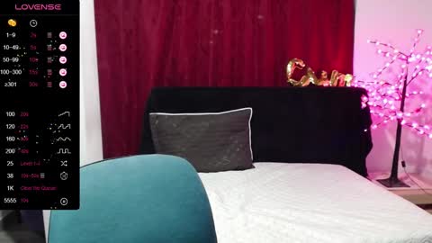 Shanel  online show from 9, 2, 2025