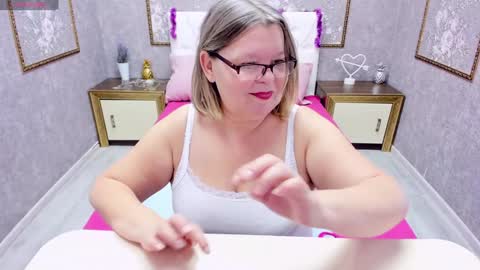 Shannon online show from 10, 1, 2025