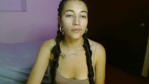 Snapshot of shantal_d03 chatting on 19, 12, 2024 shantal_d03 online show from 19, 12, 2024