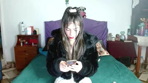 Shantal online show from 16, 10, 2025