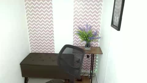 Dayana online show from 10, 5, 2026
