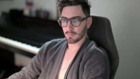 frenchy boy online show from 9, 11, 2025