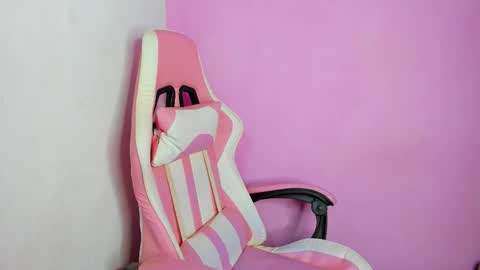 Shari Watson online show from 27, 3, 2026