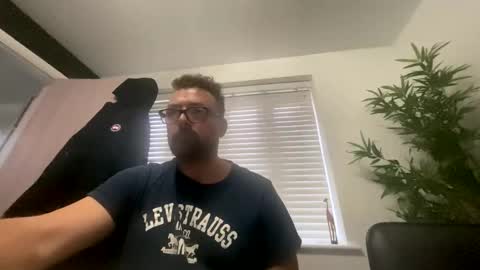 Sharksboy online show from 22, 2, 2025