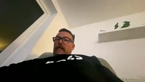 Sharksboy online show from 4, 10, 2025