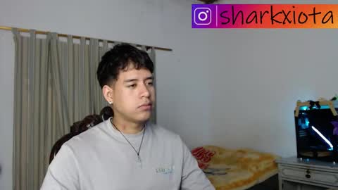 Snapshot of sharky_g chatting on 4, 10, 2025 Frqnko online show from 4, 10, 2025