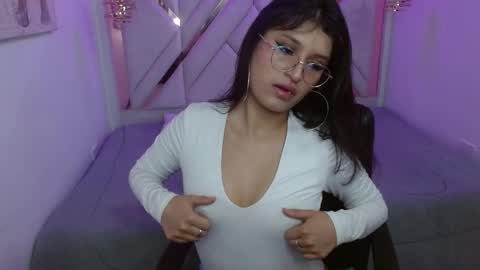 Sharllote online show from 21, 4, 2026