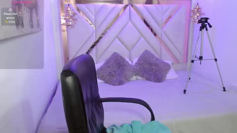 Sharllote online show from 1, 6, 2026