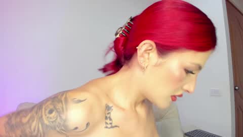 Snapshot of sharlot_harrys chatting on 4, 1, 2025 Hi fiends ---- I usually start online from Monday to Friday from 1000 am Saturdays and Sundays at 600 am Colombia time online show from 4, 1, 2025