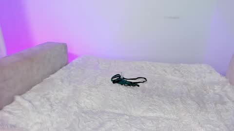 Snapshot of sharlot_harrys chatting on 5, 2, 2025 Hi fiends ---- I usually start online from Monday to Friday from 1000 am Saturdays and Sundays at 600 am Colombia time online show from 5, 2, 2025