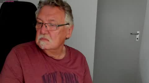 sharlots_pet online show from 1, 6, 2026