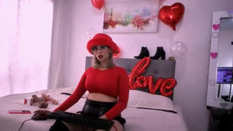 sharlott_3 online show from 14, 2, 2026