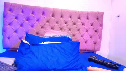 Sharlott online show from 30, 1, 2025