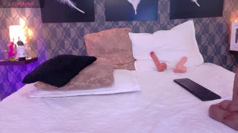 Sharom  online show from 10, 3, 2025