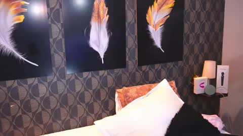 Sharom  online show from 3, 3, 2026