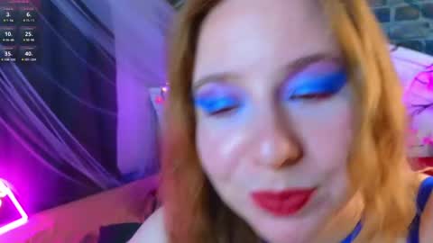 Lola and Stacey online show from 22, 4, 2026