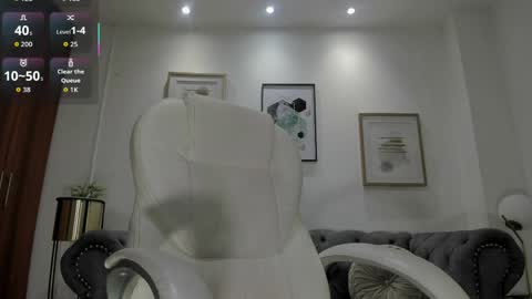 Snapshot of shary_leon_ chatting on 5, 4, 2026 shary_leon_ online show from 5, 4, 2026
