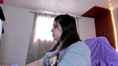 SASHA BLOOM online show from 15, 9, 2025