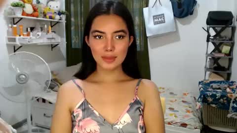 Snapshot of shasha_carreon chatting on 21, 11, 2025 shasha online show from 21, 11, 2025