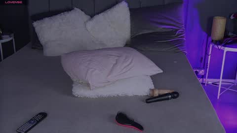 shayblonde online show from 24, 12, 2024