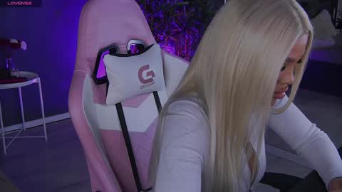 shayblonde online show from 30, 12, 2024