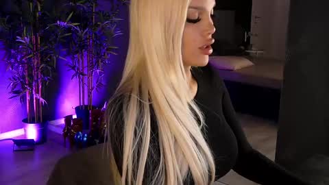 shayblonde online show from 26, 2, 2025