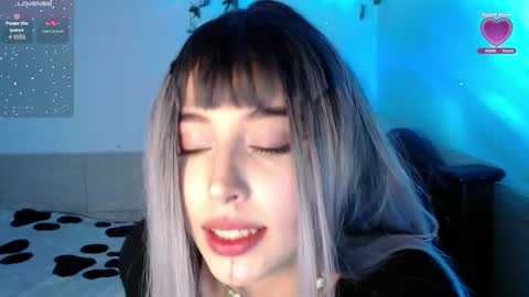 Shayla 3 online show from 9, 10, 2025