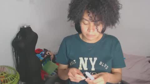 Shayna online show from 5, 12, 2025