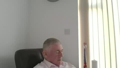 Snapshot of she52 chatting on 10, 3, 2026 she52 online show from 10, 3, 2026
