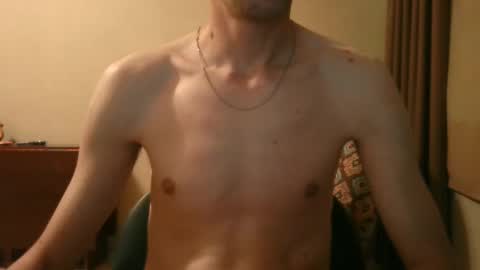 Snapshot of shedevr02 chatting on 8, 9, 2025 Roger online show from 8, 9, 2025