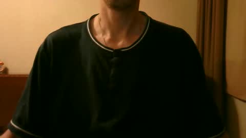 Snapshot of shedevr02 chatting on 14, 9, 2025 Roger online show from 14, 9, 2025