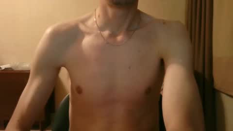 Snapshot of shedevr02 chatting on 26, 9, 2025 Roger online show from 26, 9, 2025